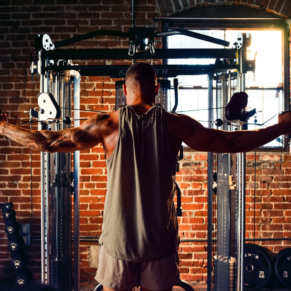 SF6 Smith Functional Trainer Komplet med Bænk